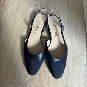 Chanel slingbacks in black leather